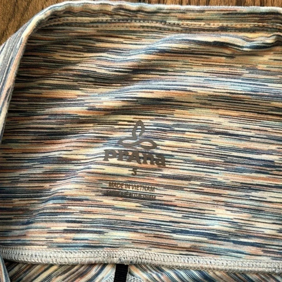 PrAna women’s leggings small worn twice excellent condition - Picture 2 of 4